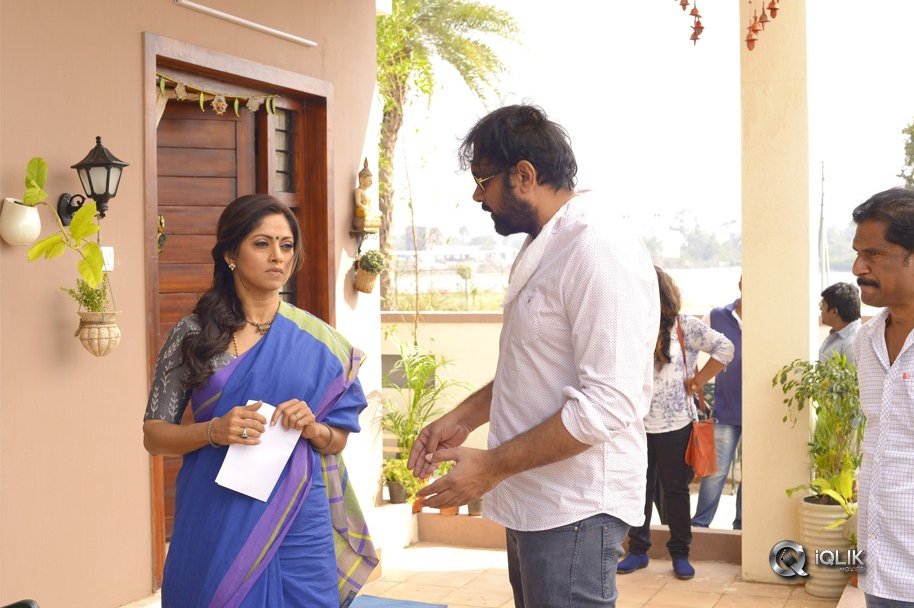 Naa-Peru-Surya-Naa-Illu-India-Movie-Working-Stills